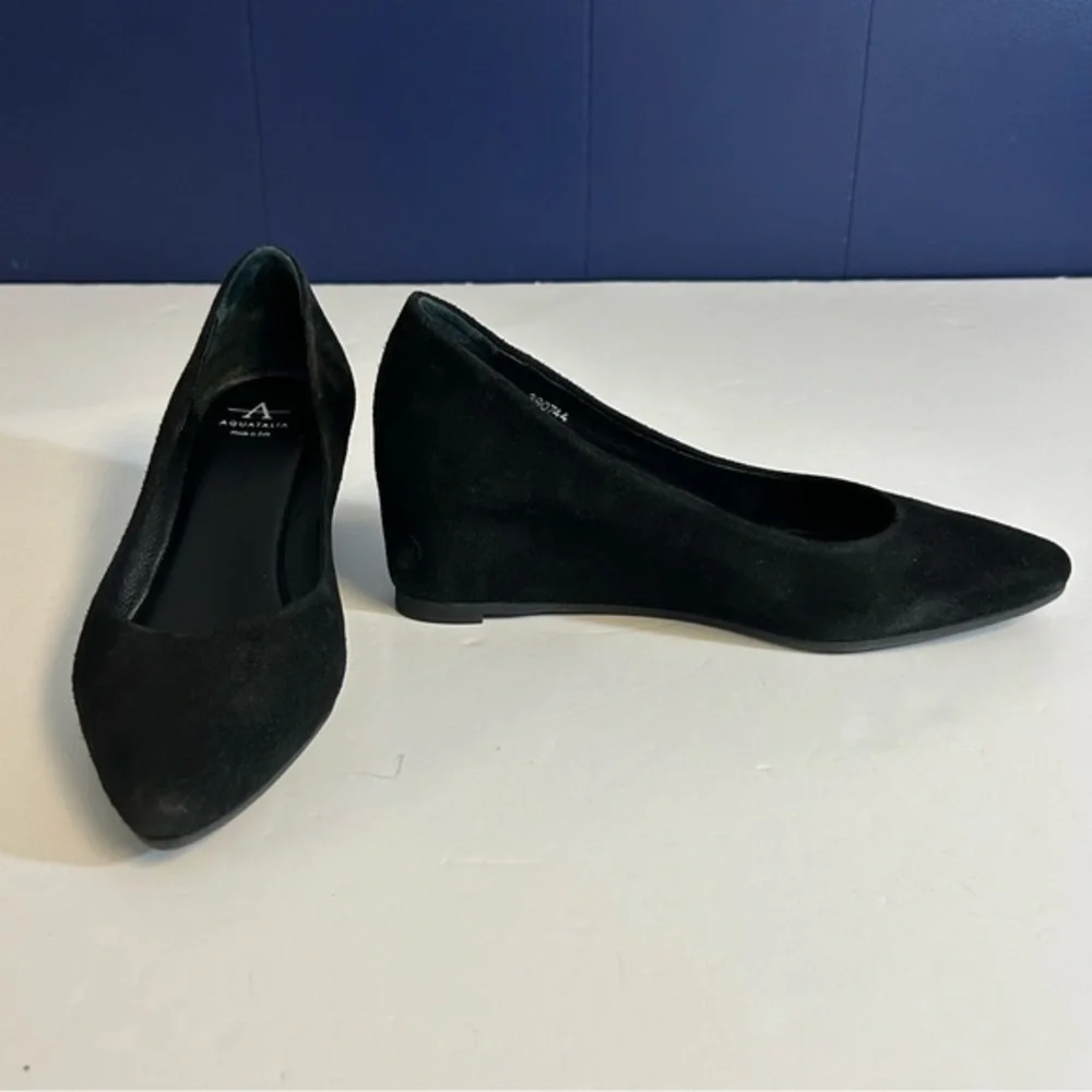 Aquatalia Posie Black Suede‎ Wedge Pumps Size 7